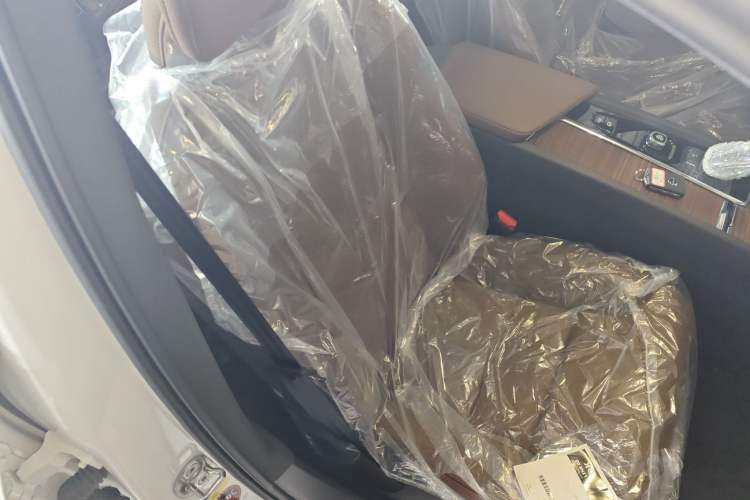 Used Volvo S60 2025 B4 Zhiyuan Luxury Edition
