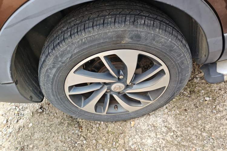 Used Baojun 560 2015 1.8L Manual Luxury Model
