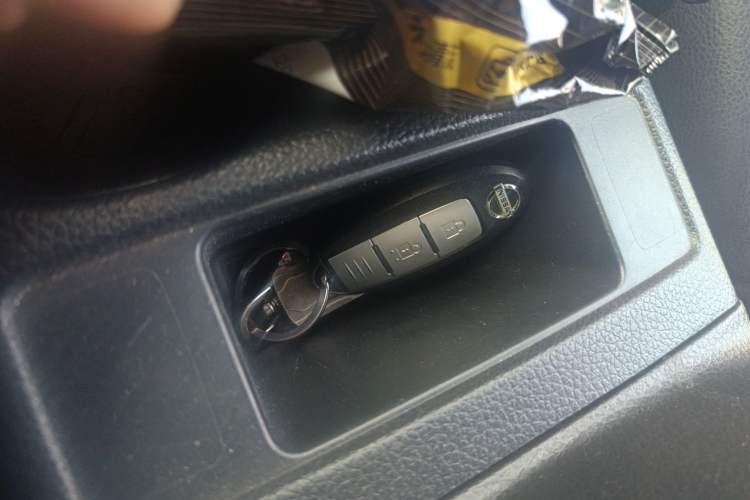 Used Nissan X-Trail 2019 2.0L CVT Smart Connect Comfort Edition 2WD
