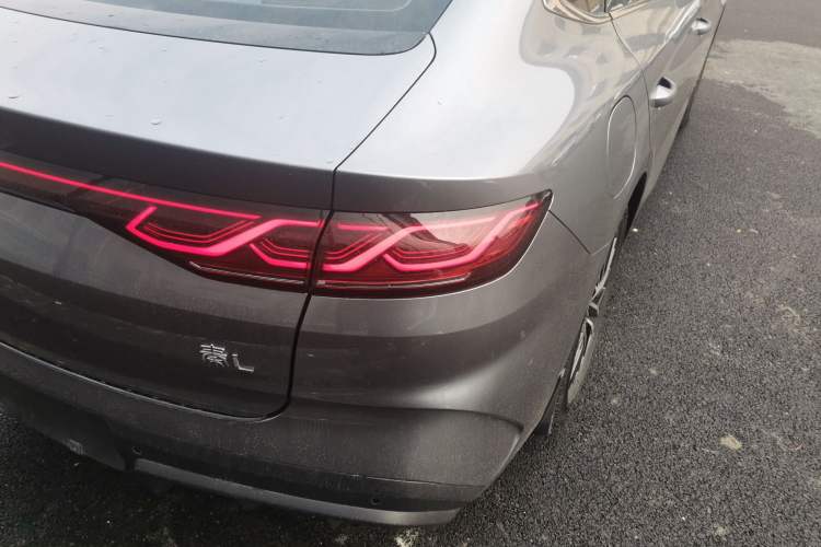 Used BYD Qin L 2024 DM-i 120KM Excellence Model
