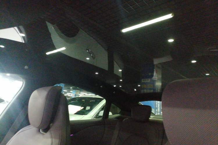 Used  SU7 2024 Rear-Drive Long-Range Intelligent Driving Version
