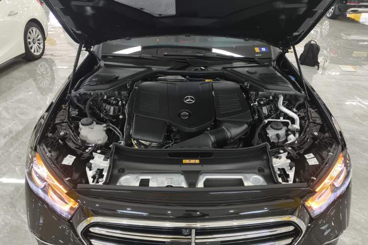 Used Mercedes-Benz E-Class 2025 E 300 L Luxury Model