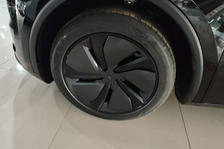 Used Tesla Model Y 2026 Rear-Drive Model