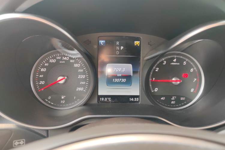 Used Mercedes-Benz GLC 2018 GLC 260 4MATIC Luxury Model