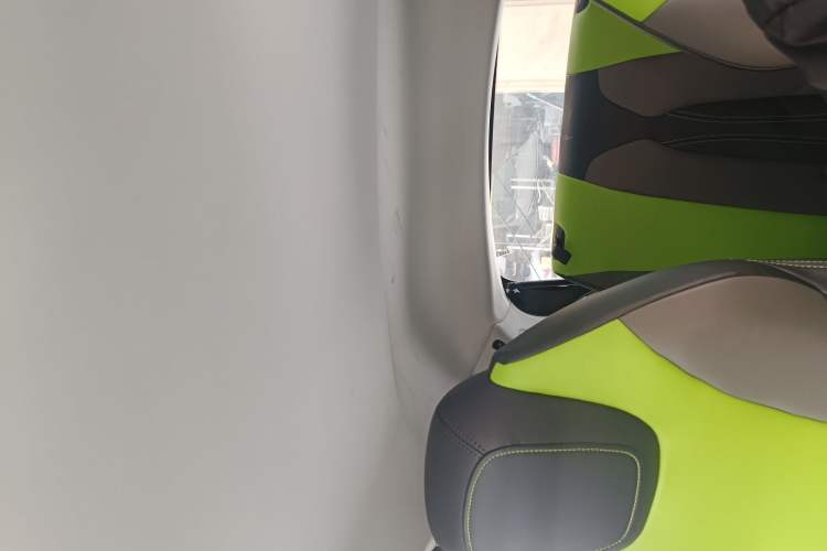 Used Roewe Clever 2021 302 km New Four-Seater Super-Efficient Version