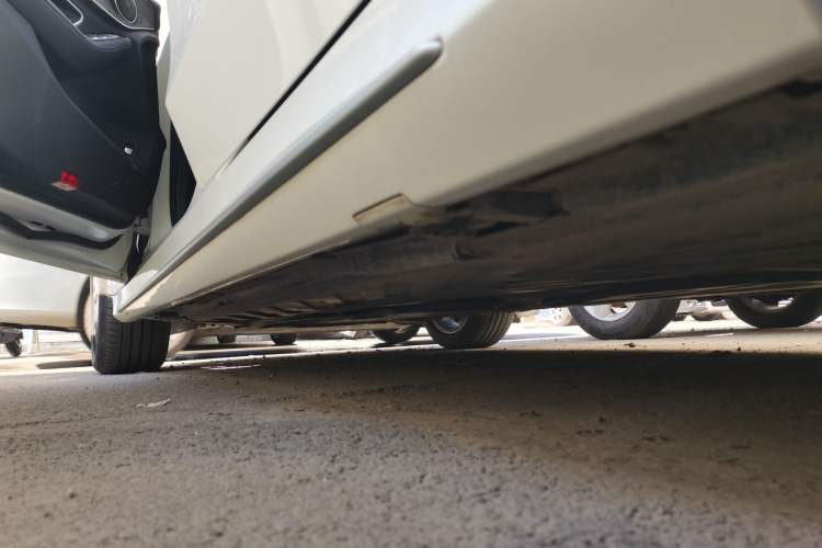 Used Mercedes-Benz C-Class 2017 Facelift C 200 L Sport Edition