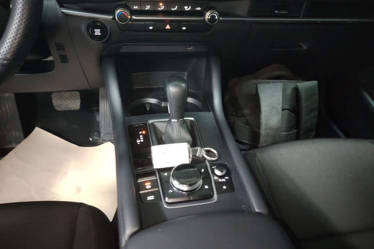 Used Mazda Mazda 3 Axela 2021 2.0L Automatic Zhiqing Edition
