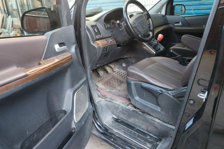 Used FORTHING Lingzhi PLUS 2022 Travel Edition 2.0L Manual Luxury Version 7 Seats