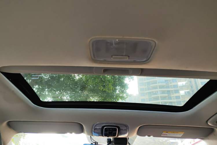 Used Hyundai Elantra 2022 1.5L CVT LUX Prestige Edition
