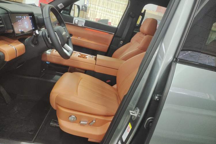 Used  Tai 7 2025 Model 190 km Four-Wheel Drive Ultra Edition
