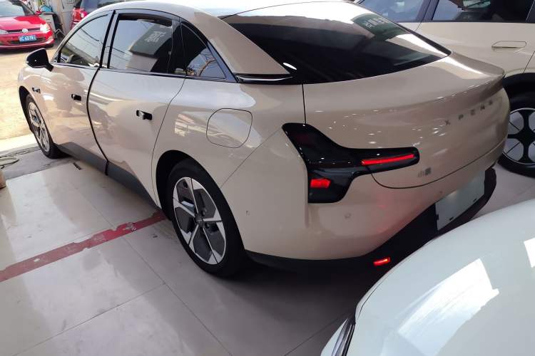 Used XPeng MONA M03 2024 620 with Ultra-Long Range
