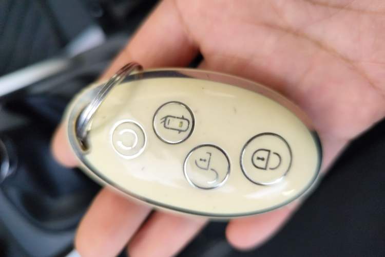 Used BYD Yuan 2017 1.5L Manual with Panoramic Sunroof
