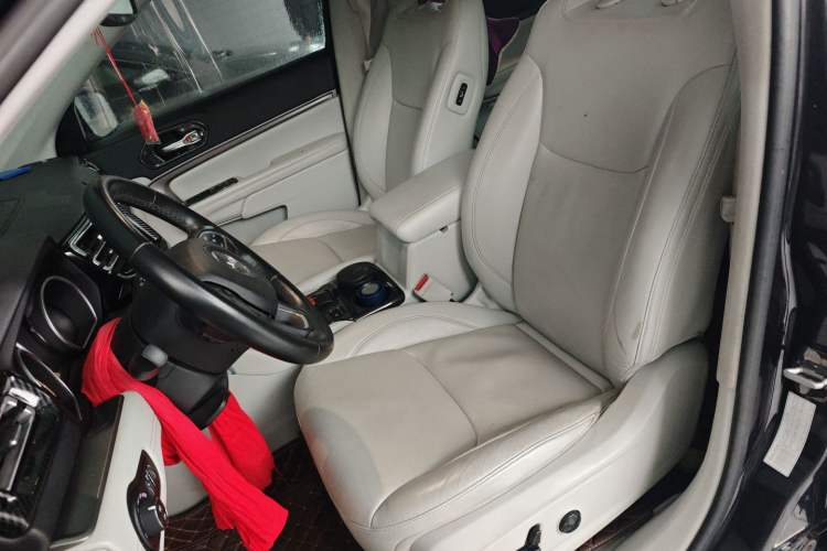 Used  Commander 2018 2.0T Two-Wheel Drive Enjoy Edition China V