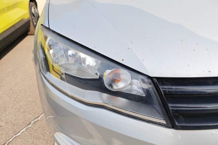 Used Volkswagen Jetta 2015 1.6L Automatic Fashion Model
