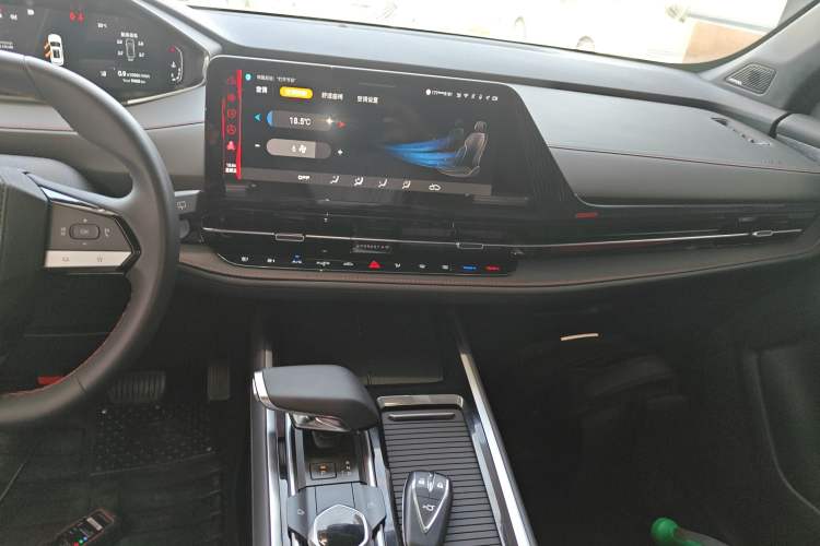 Used Changan CS55PLUS 2024 3rd Generation 1.5T DCT Prestige Model
