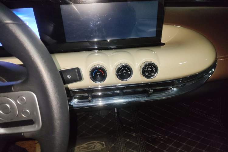 Used Wuling Bingo 2023 333 km Enjoyment Version
