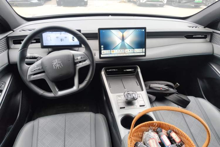 Used BYD Qin PLUS 2025 DM-i Smart Drive 55KM Beyond Model