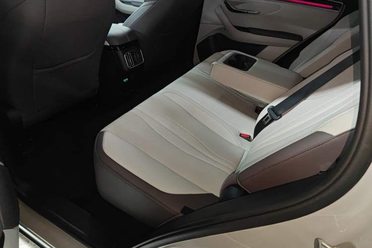 Used BYD Song PLUS New Energy 2025 DM-i Smart Drive 112KM Prestige Model