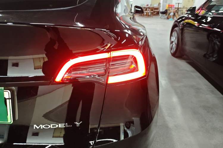 Used Tesla Model Y 2022 Rear-Wheel-Drive Version