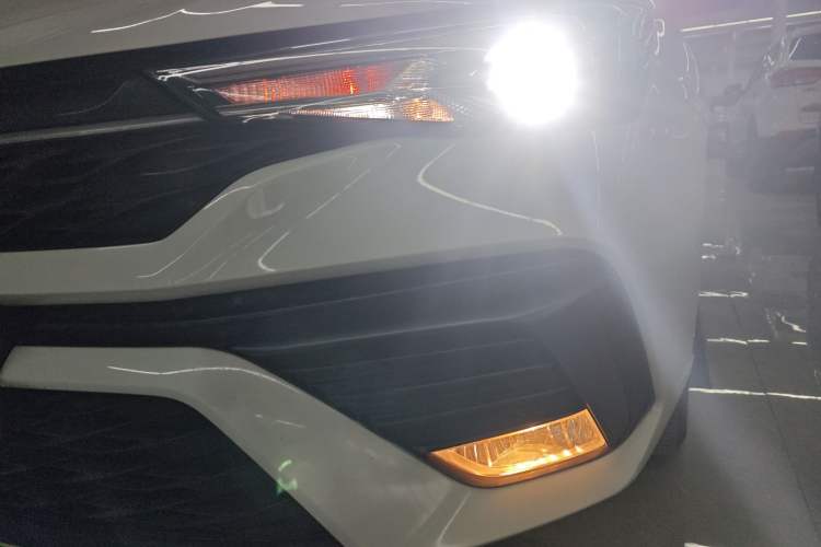 Used Roewe i5 2021 1.5L CVT Platinum Edition