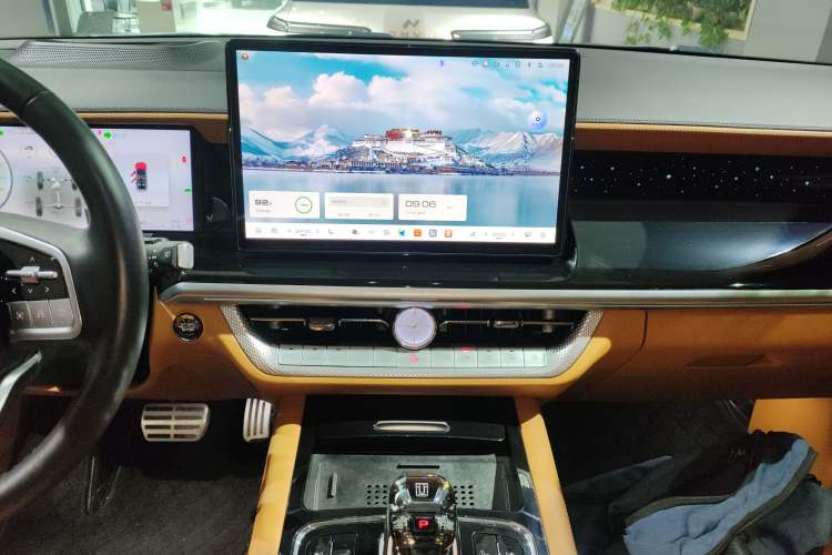 Used Tank 500 New Energy 2023 Hi4-T
