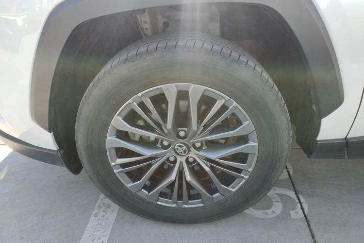 Used Toyota Wildlander 2023 Dual-Motor 2.5L E-CVT Four-Wheel Drive Prestige Edition
