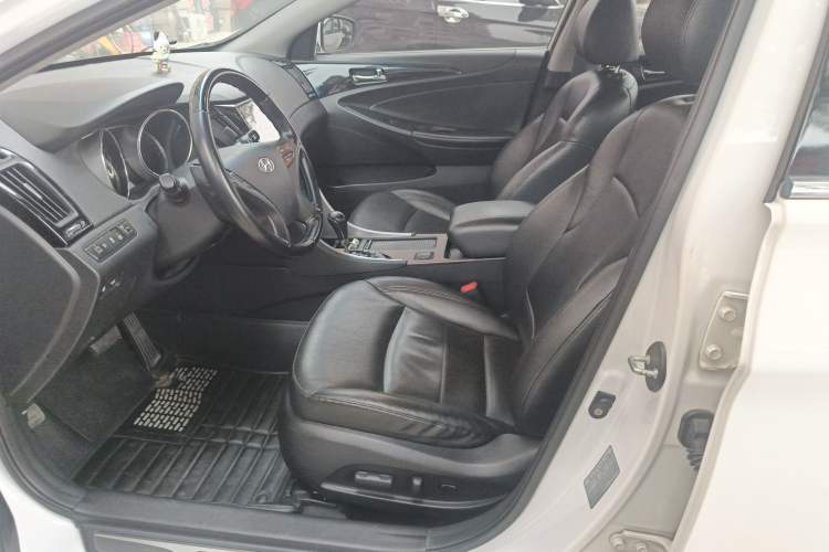 Used Hyundai Sonata 2014 2.4L Automatic Leading Edition China IV Standard
