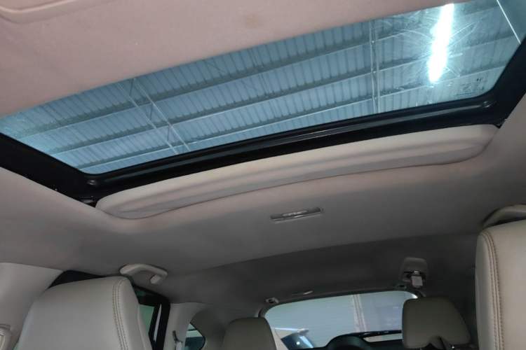 Used Honda CR-V 2013 2.4L Two-Wheel-Drive Luxury Edition
