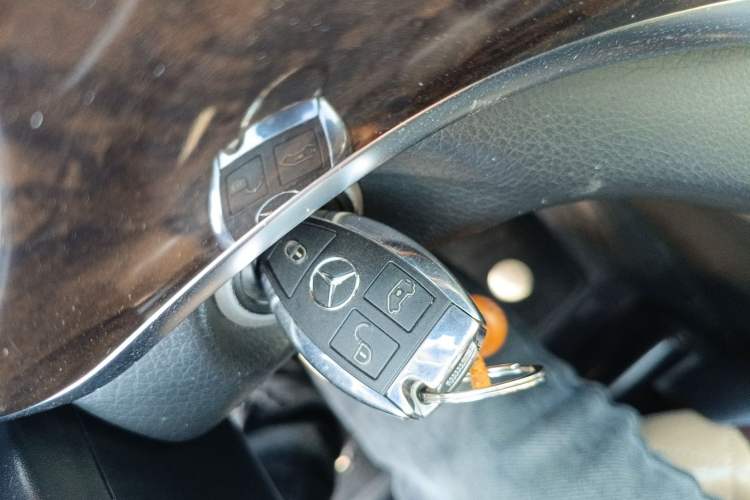 Used Mercedes-Benz V-Class 2018 V 260 Prestige Edition China VI