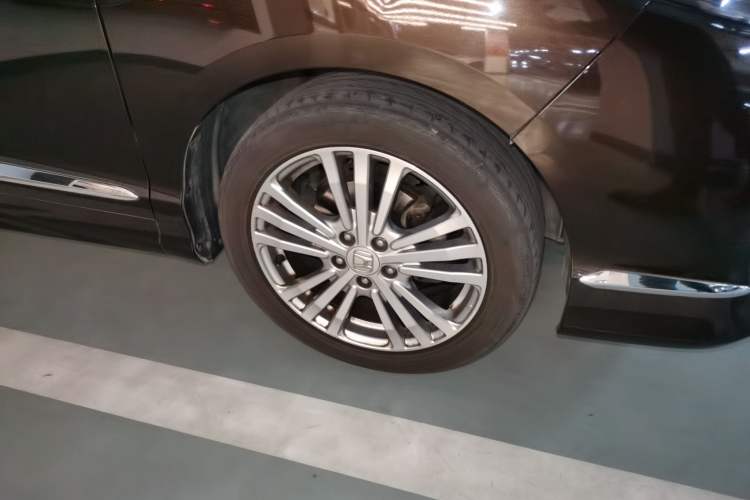 Used Honda Elysion 2016 2.4L Comfort Edition
