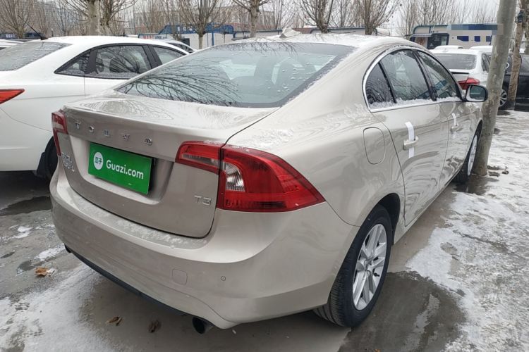 Used Volvo S60 2017 S60L T3 Smart Upgrade Edition
