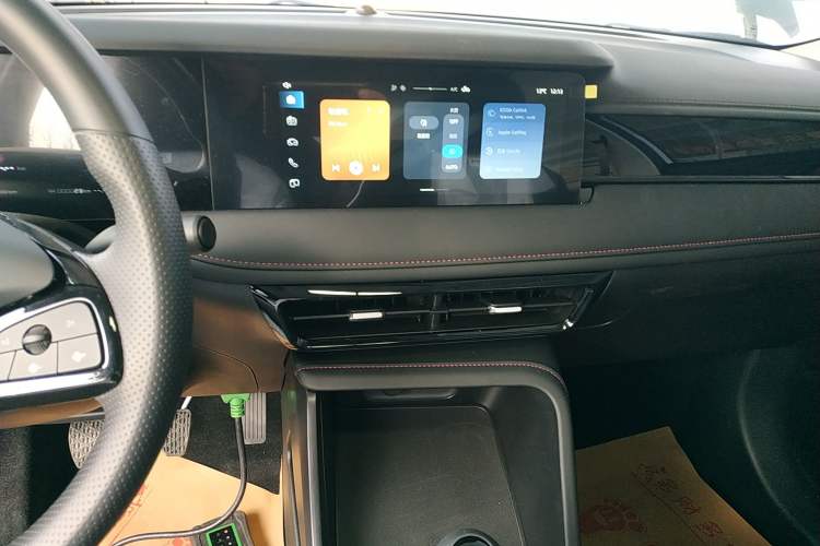 Used Roewe i5 2023 1.5L Manual Comfort Edition
