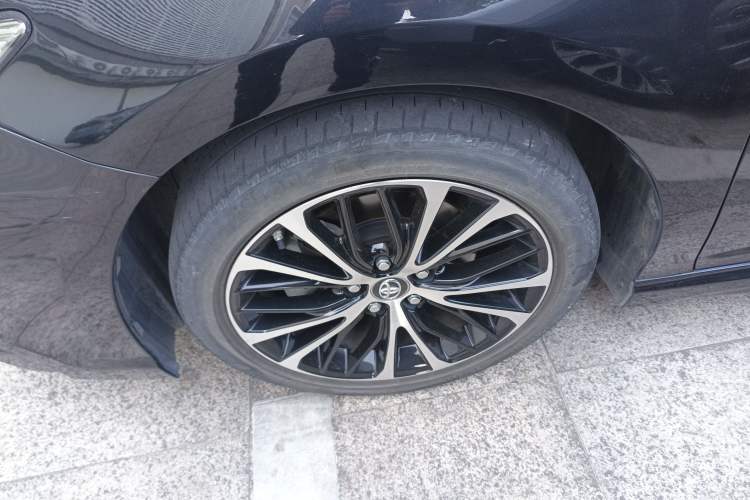 Used Toyota Camry 2019 2.5S FENGSHANG Version China VI Standard
