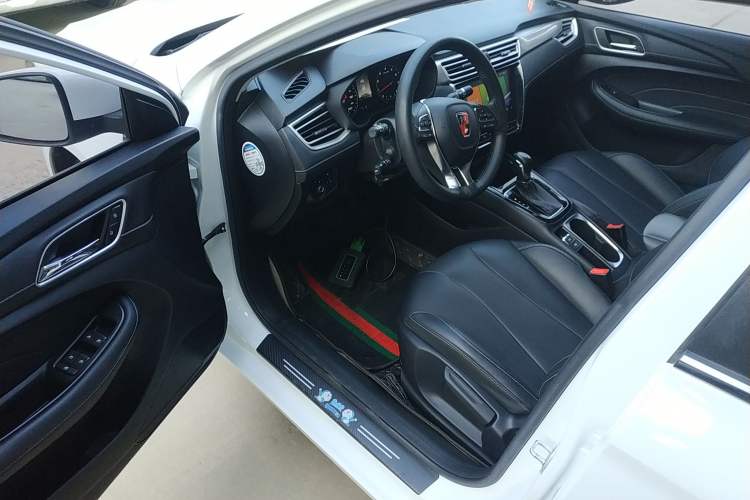 Used Roewe i5 2019 1.5L Automatic 4G Connected Langhao Edition