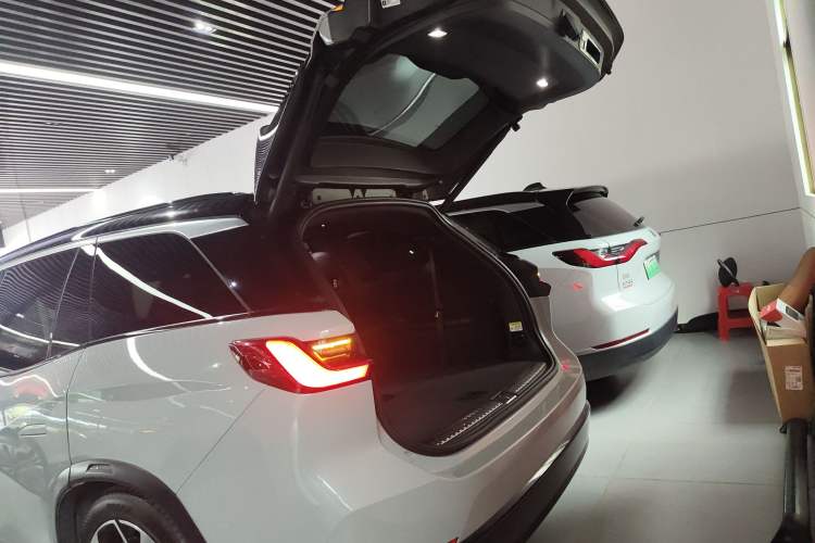 Used Nio ES8 2020 580 km Range Signature Edition Six-Seater Version