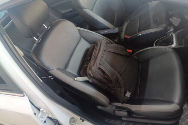 Used Kia kx1 Stonic 2019 1.4L Automatic Fun Edition China VI