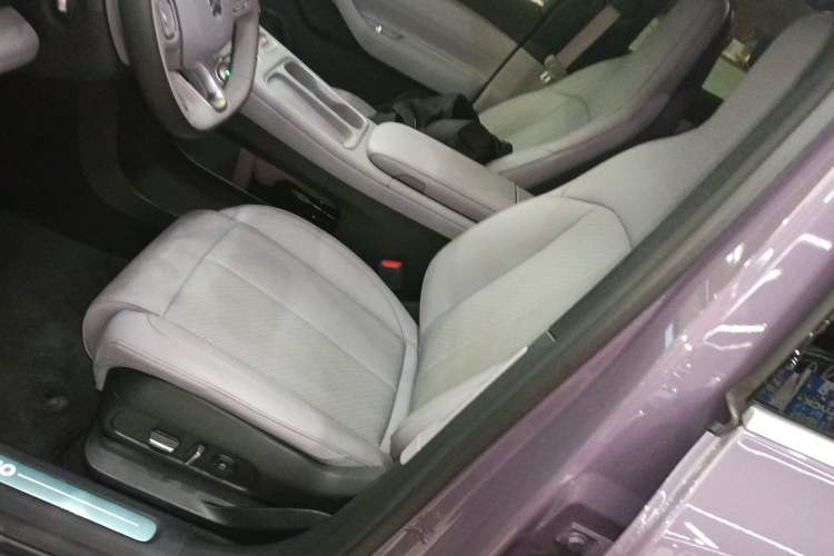 Used Nio EC6 2024 75 kWh