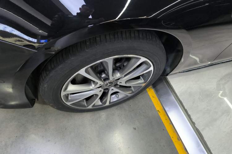 Used Mercedes-Benz E-Class 2020 Facelift E 260 L