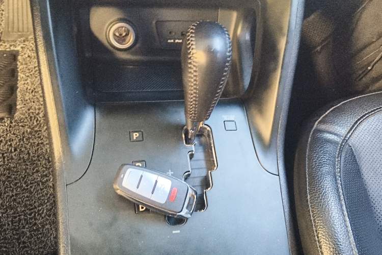 Used Hyundai ix35 2015 2.0L Automatic 2WD Smart Version China V Standard
