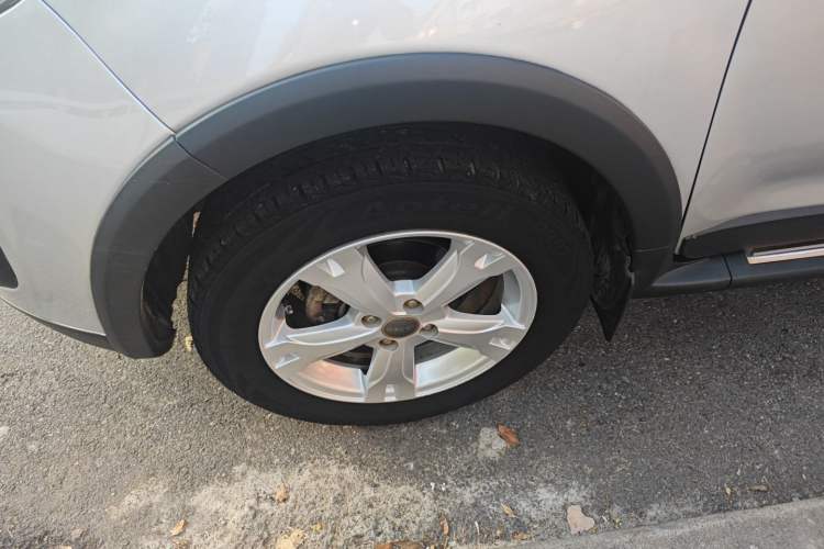 Used Haval H1 2016 Red-Label 1.5L AMT Luxury Model
