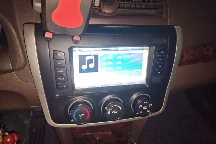 Used Zotye Z300 2014 1.5L Urban Edition Manual Luxury Model