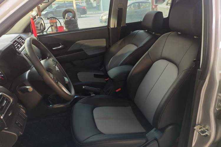 Used Great Wall Wingle 5 2023 "Ganfan" Version 1.5T Gasoline Two-Wheel-Drive Advanced Trim with Long Cargo Bed
