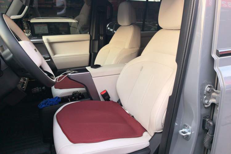 Used  V23 2025 401 Two-Wheel Drive Advanced Edition