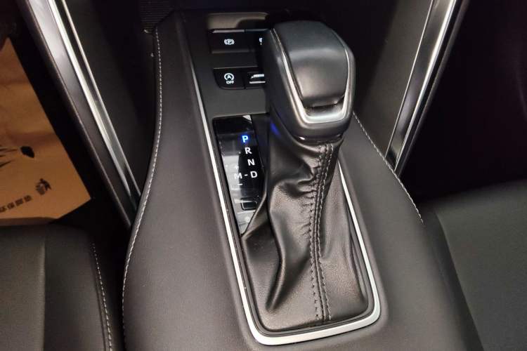 Used Toyota Venza 2023 2.0L CVT Two-Wheel Drive Luxury Edition
