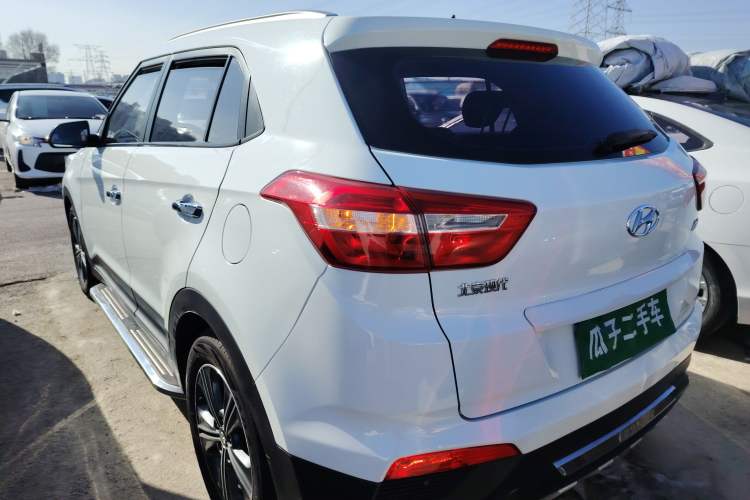 Used Hyundai ix25 2015 1.6L Automatic Two-Wheel Drive Smart GLS Trim
