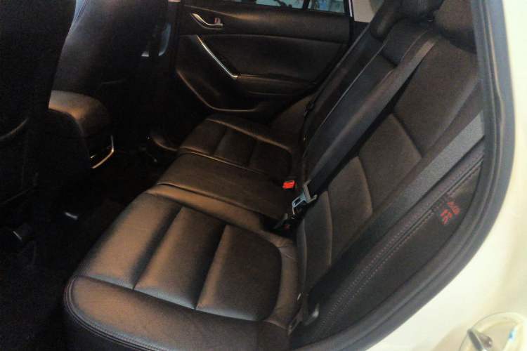 Used Mazda CX-5 2015 2.5L Automatic 4x4 Flagship Model
