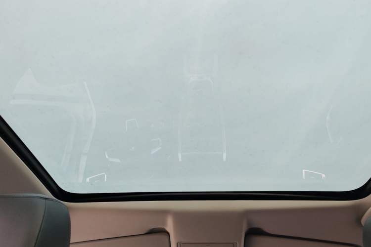 Used Land Rover Discovery Sport 2018 240 PS SE Version