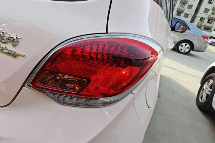 Used Oshan Benni E-Star 2022 Qingxin Edition Colorful Model Lithium Iron Phosphate