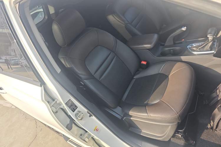 Used GAC Trumpchi GS4 2015 200T G-DCT Luxury Edition