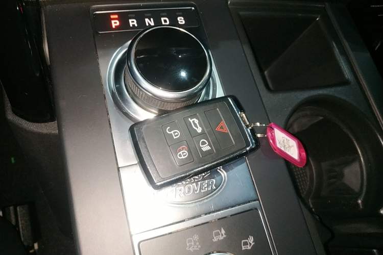 Used Land Rover Discovery 2020 3.0 SC V6 SE
